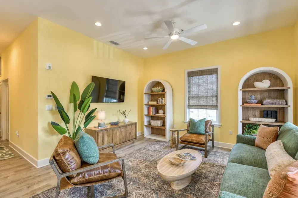 61 Spanish St. Unit A