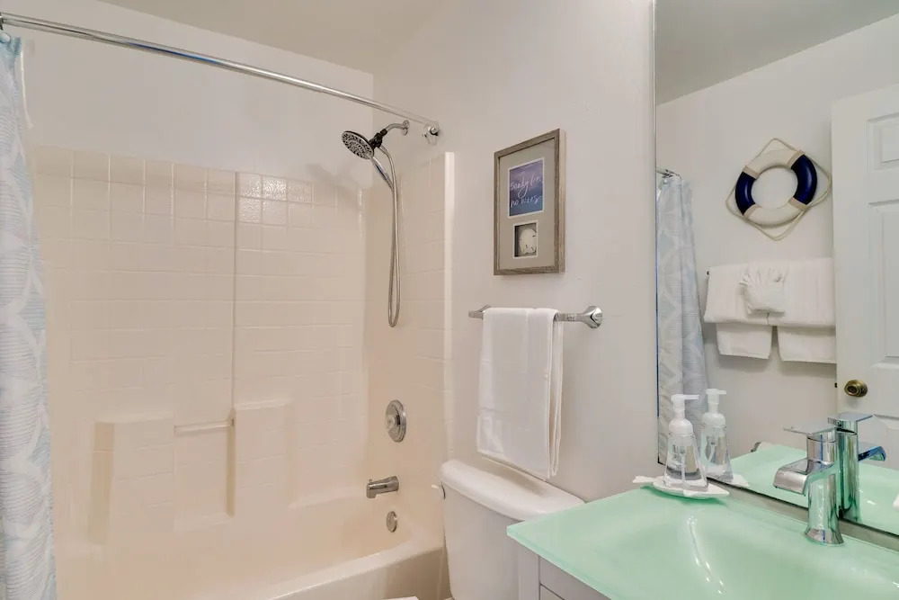 Canal-front Cape Coral Home Rental: Pool, Lanai!