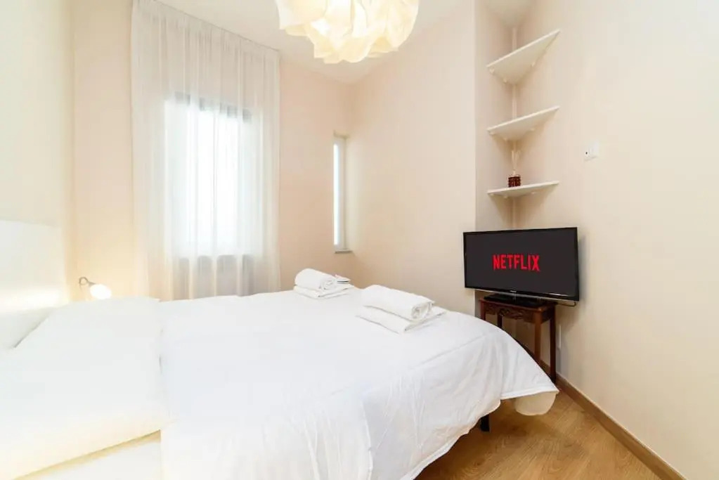 [Intero Bilocale - Wifi+Netflix] Free park a 100m