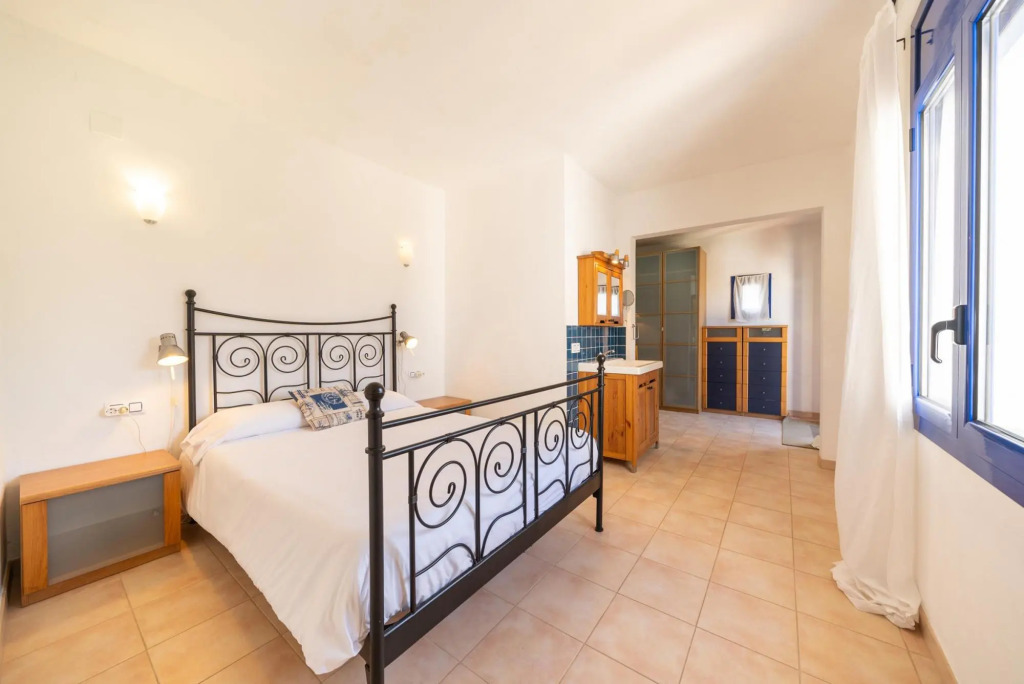 Sol in L'Escala with 4 bedrooms and 3 bathrooms