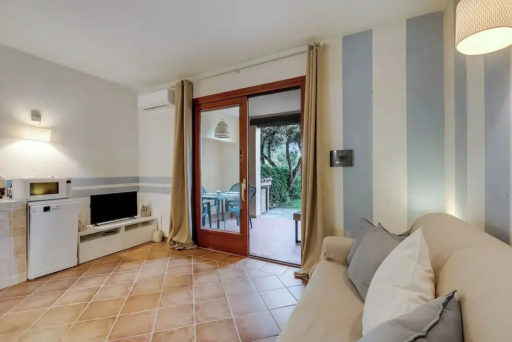 Il Borgo 10/5 700m From The Beach