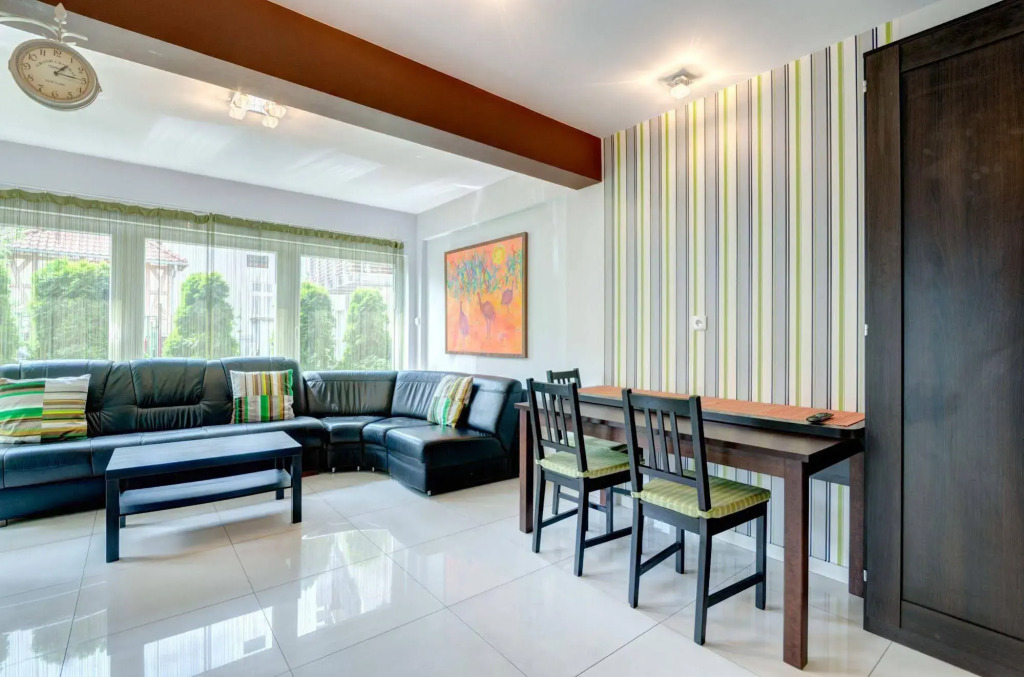 Sunrise apartments close to the beach & by Noclegi Renters