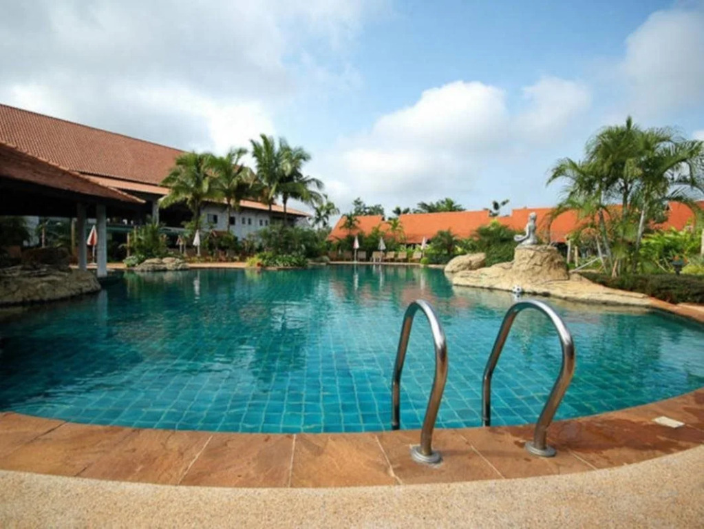 Golden Pine Resort and Spa