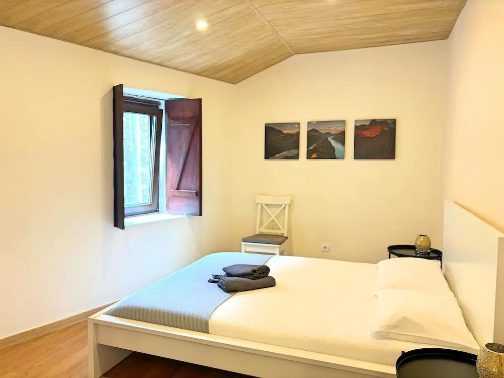 Retiro de Gondramaz – Entire 200 m² Nature Retreat