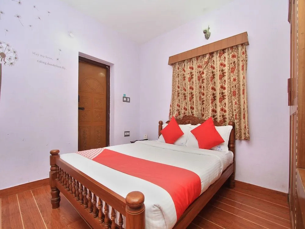 OYO 13597 Travel Stay Residency