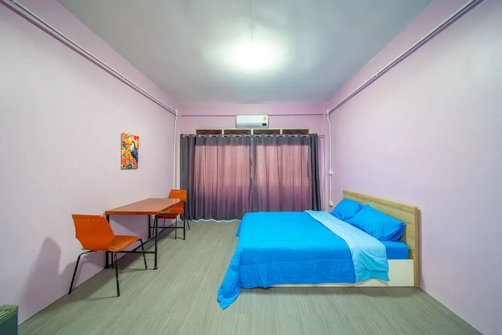 UrbanNest Hostel
