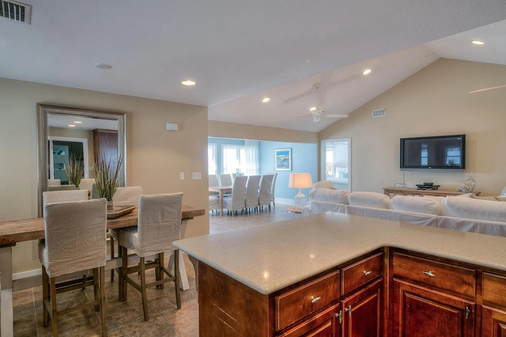 Seaside Gulf Front by Exclusive 30A