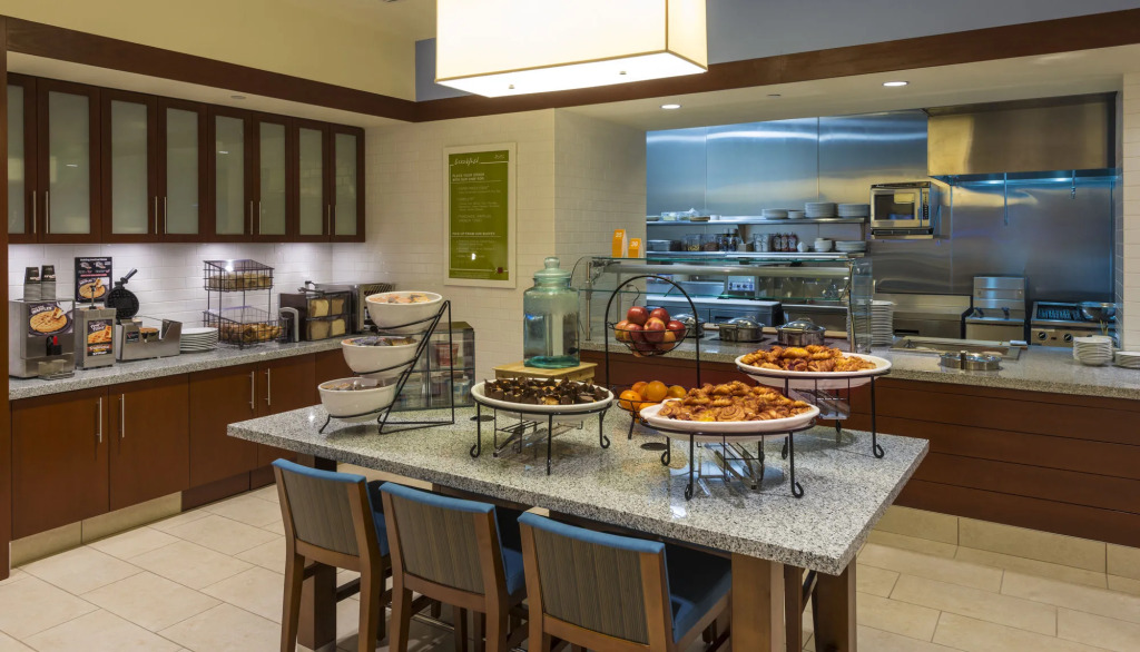 Hilton Garden Inn Alexandria Old Town National Harbor
