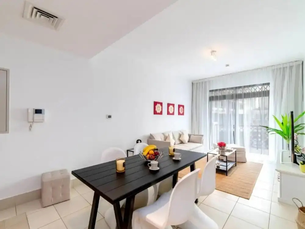 Elegant Escape of Downtown