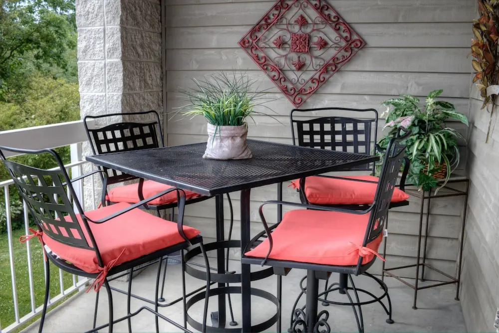 Whispering Pines 321