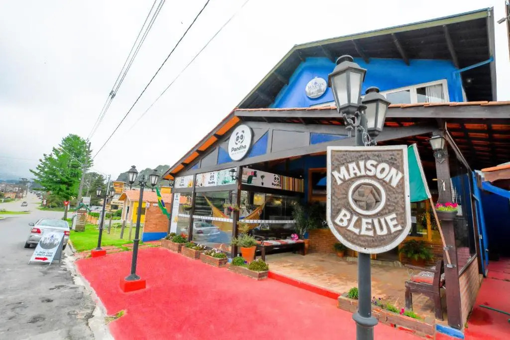 Maison Bleue Suites