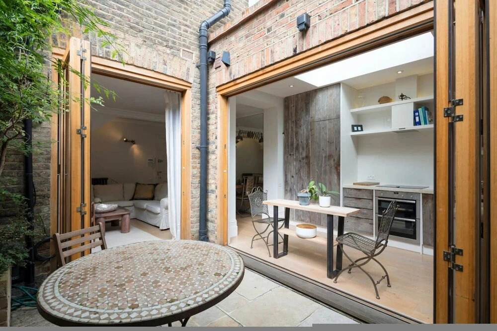 Retreat to a Stylish 1 Bedroom Flat in Chelsea