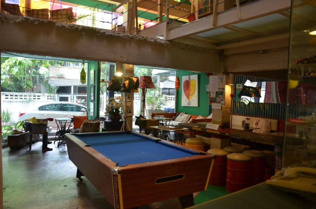 Silom Art Hostel