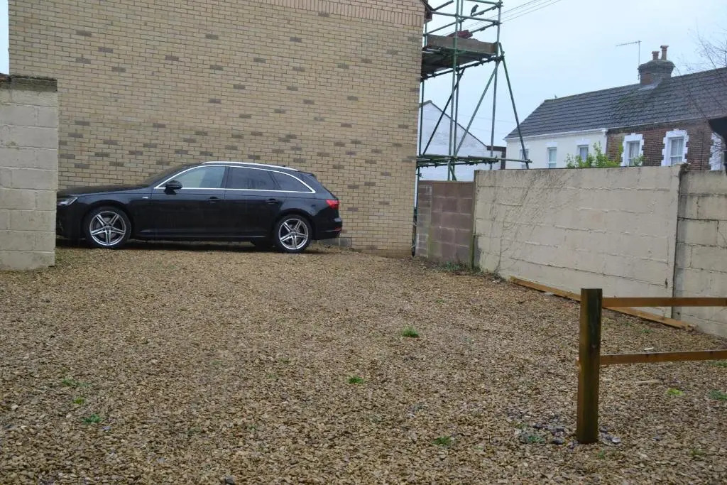 Willow Tree Apartment - 1 Bedroom Apartment - Stayseekers