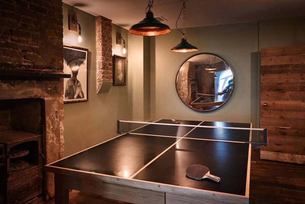 Artist Residence London