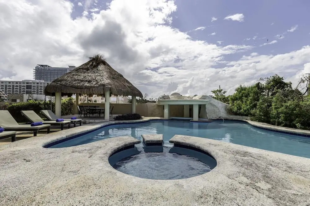Tu Casa En Zona Hotelera a una Cuadra de la Playa