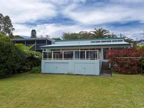 Castaways Beachfront house