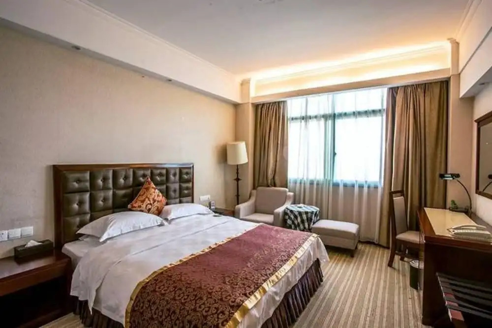 Yiyang Huatian Hotel