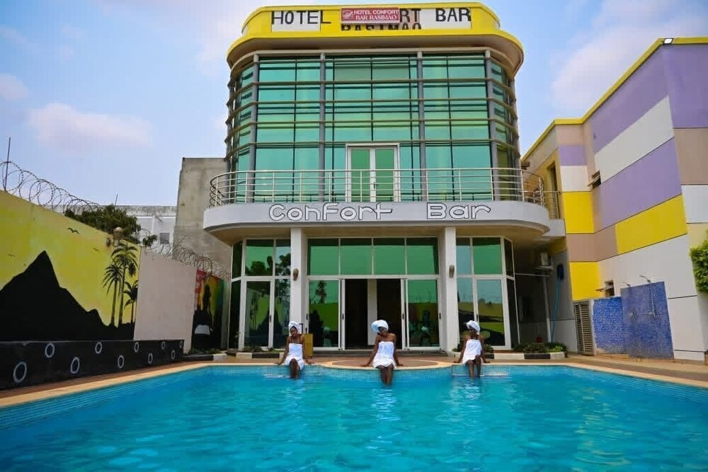 Hotel Comfort  & Bar