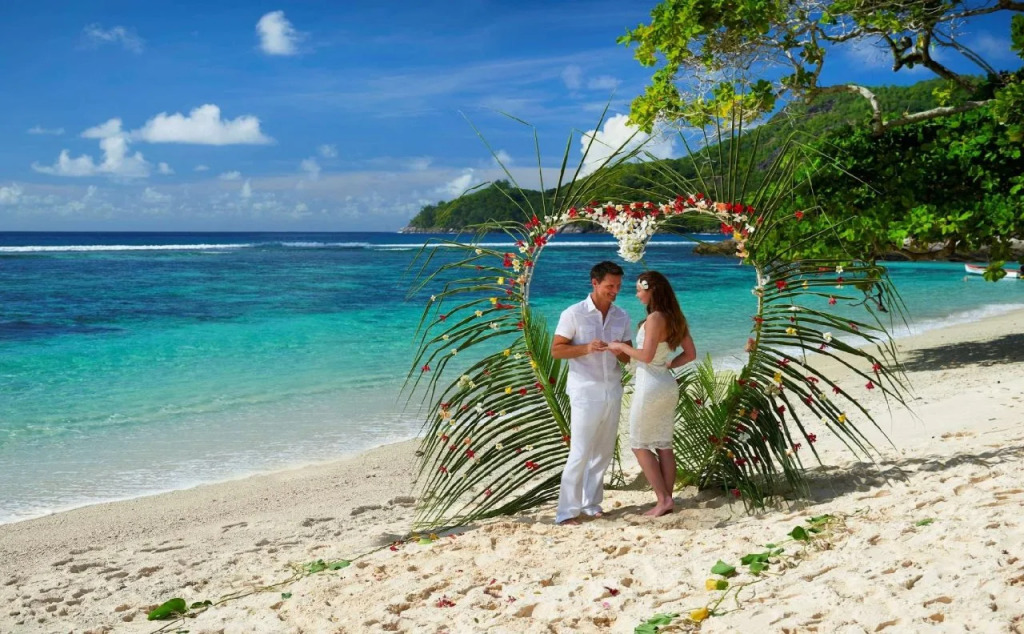 DoubleTree by Hilton Seychelles Allamanda Resort & Spa