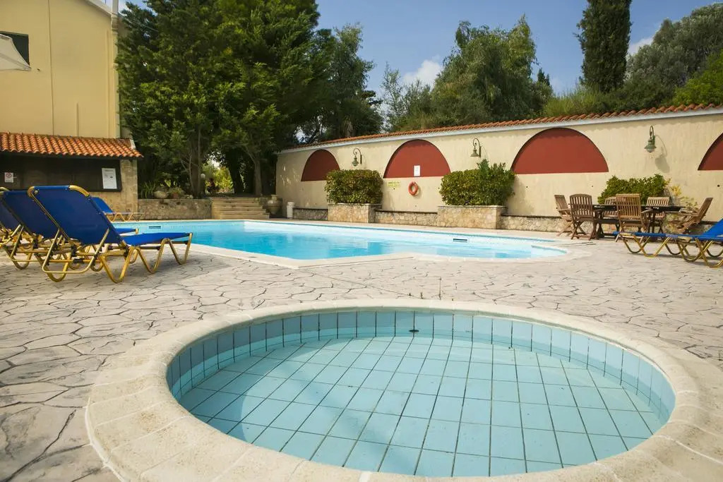 Irena Studios & Apartments