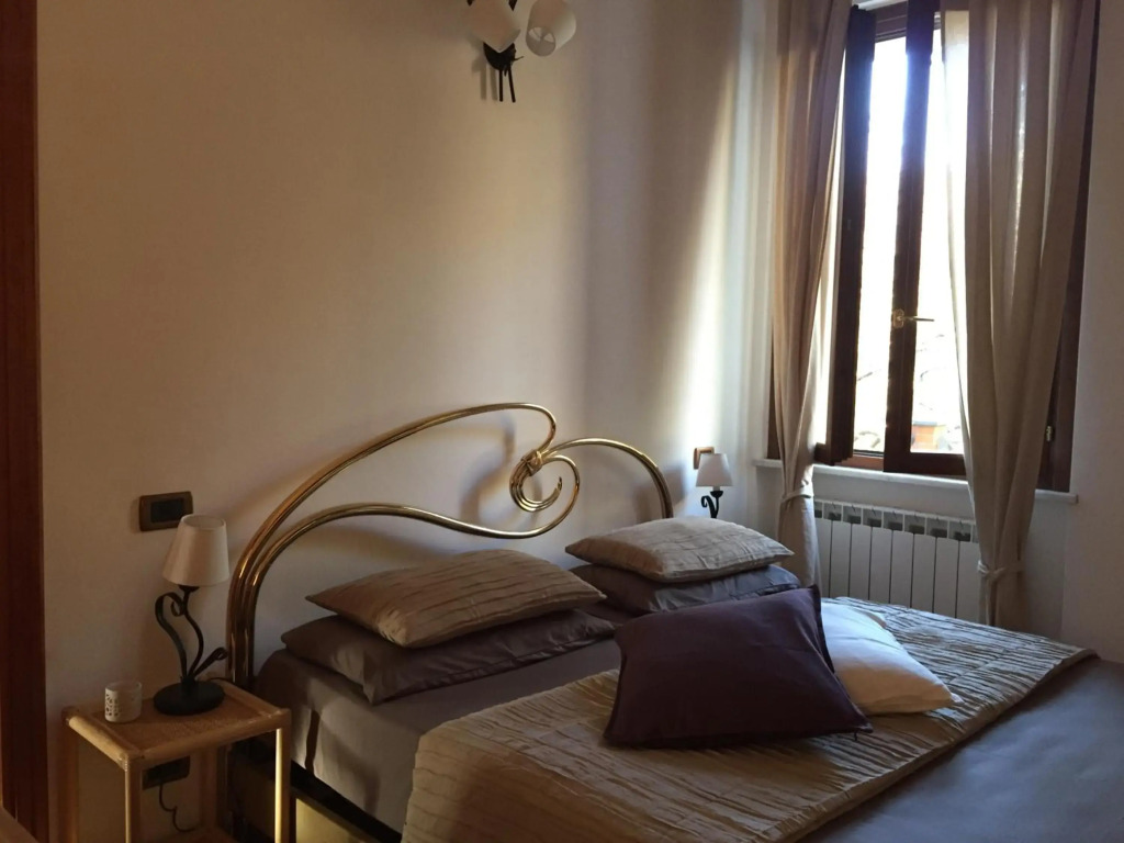CASA VACANZE MONEGLIA 2 CAMERE con TERRAZZA nel VERDE