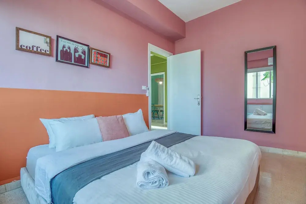 Dalida's 2-BR Apt in Mar Mikhael
