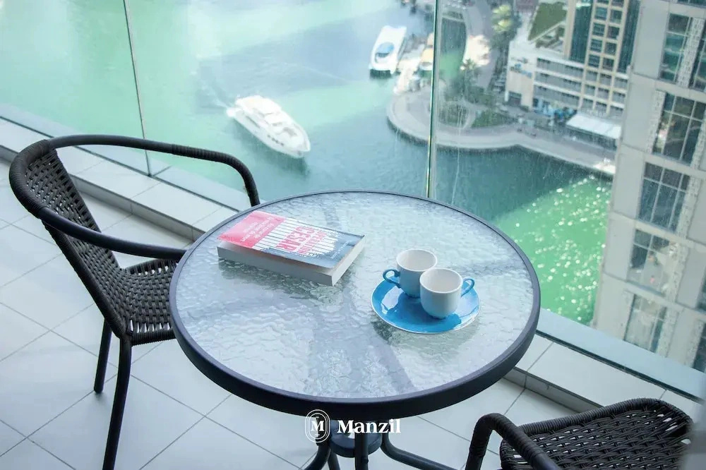 Manzil - 2BR in Dubai Marina w Sea View