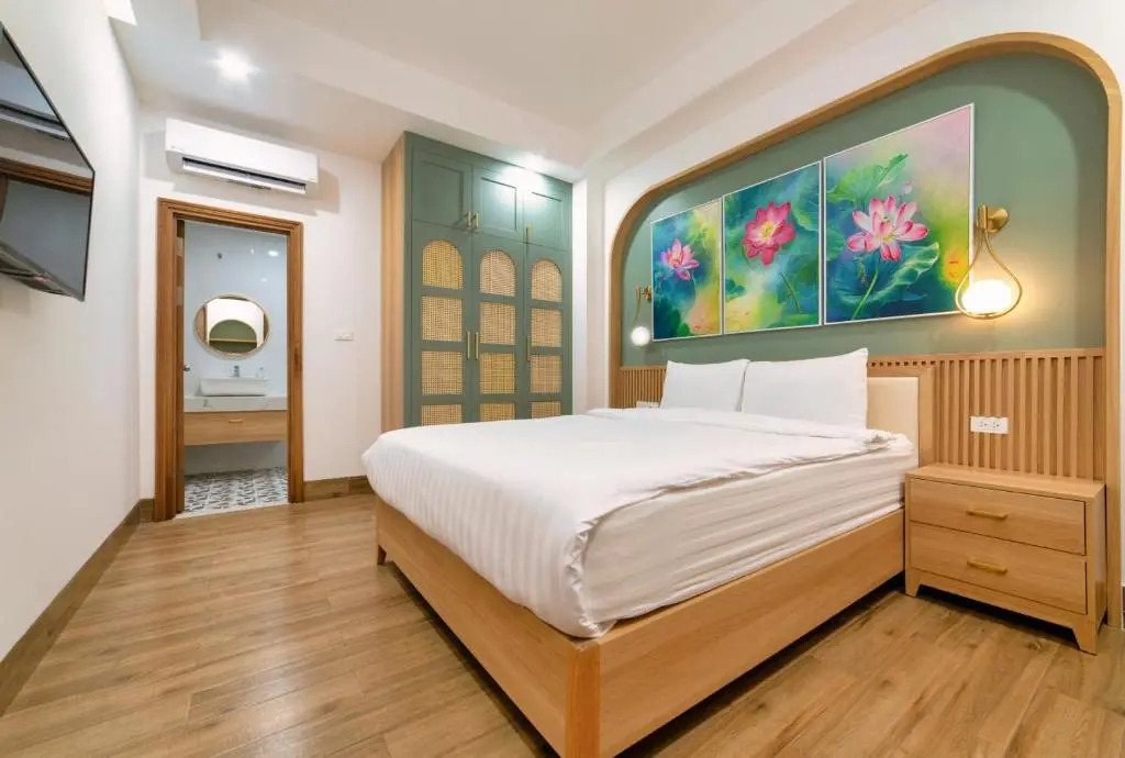 Lotus Home Hillside