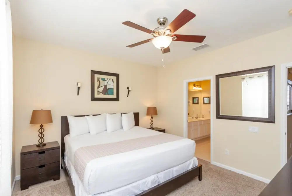 Vista Cay - 8001 Coolbreeze Dr #118