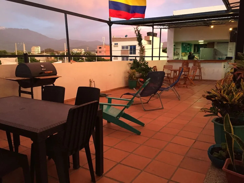 Bacano Hostel