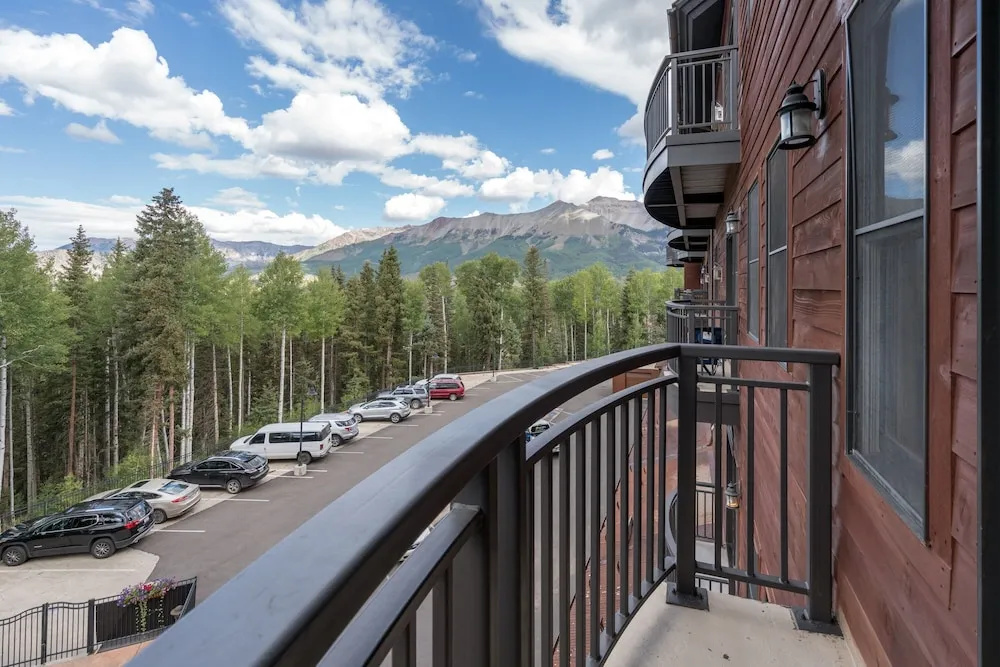 Bear Creek Lodge 308 2 Bedroom Condo by Alpine Lodging Telluride