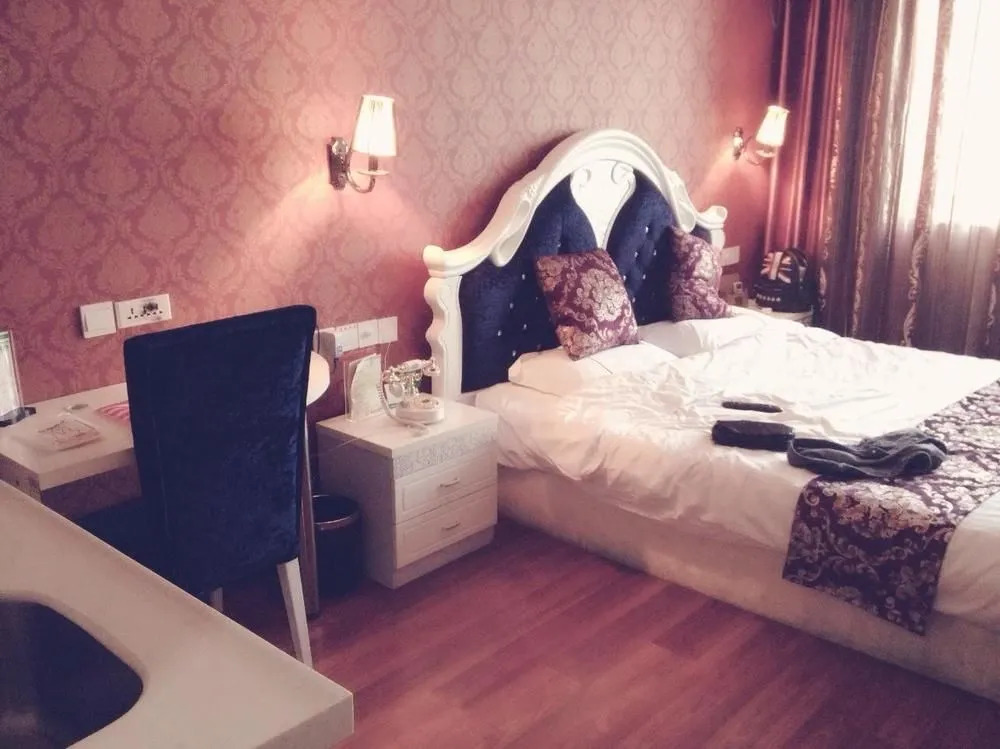 Tangfeng Art Hotel