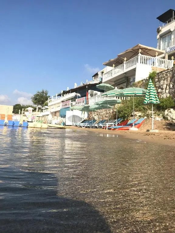 Seaside Apart Hotel