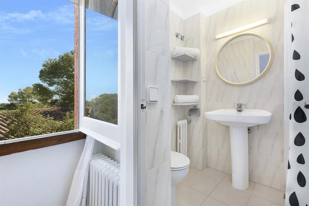 Apartment - 3 Bedrooms with Pool - 107488