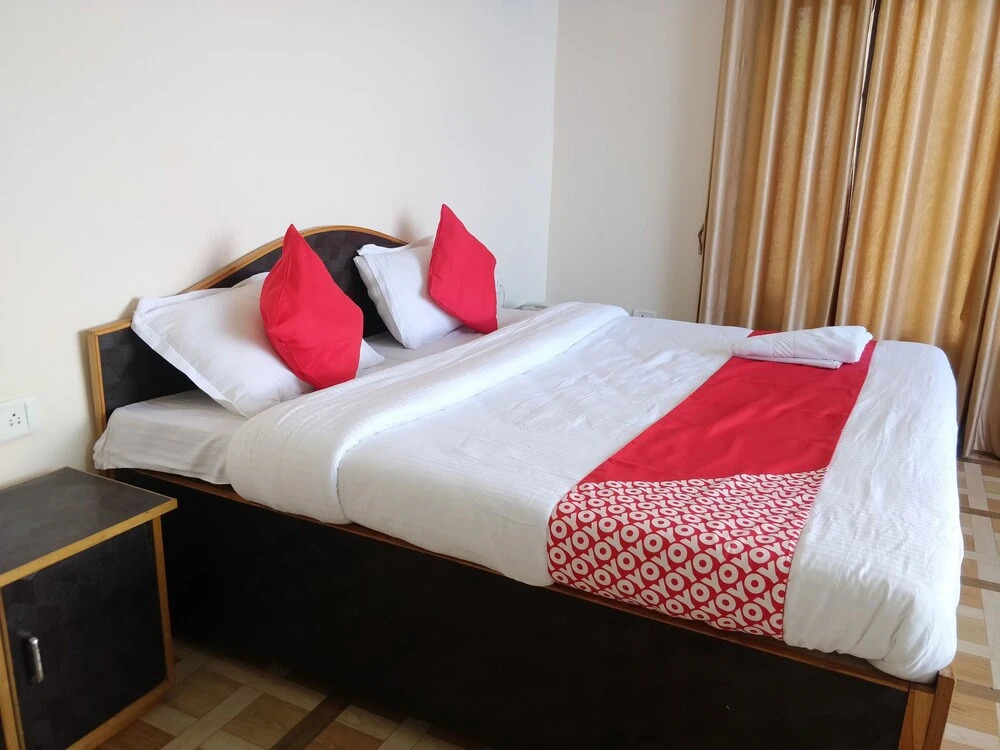 OYO 17380 Lord Krishna Himalayan Hotel