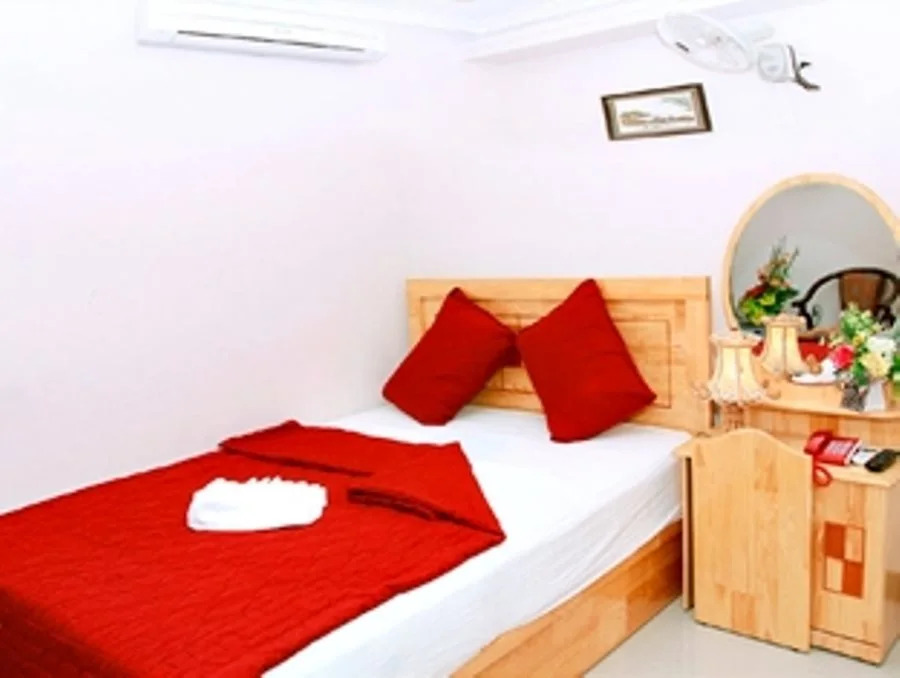 Dung Trinh Hotel