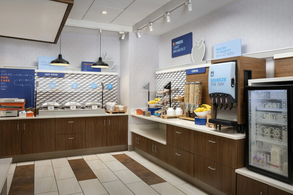 Holiday Inn Express & Suites Pittsburgh North Shore by IHG