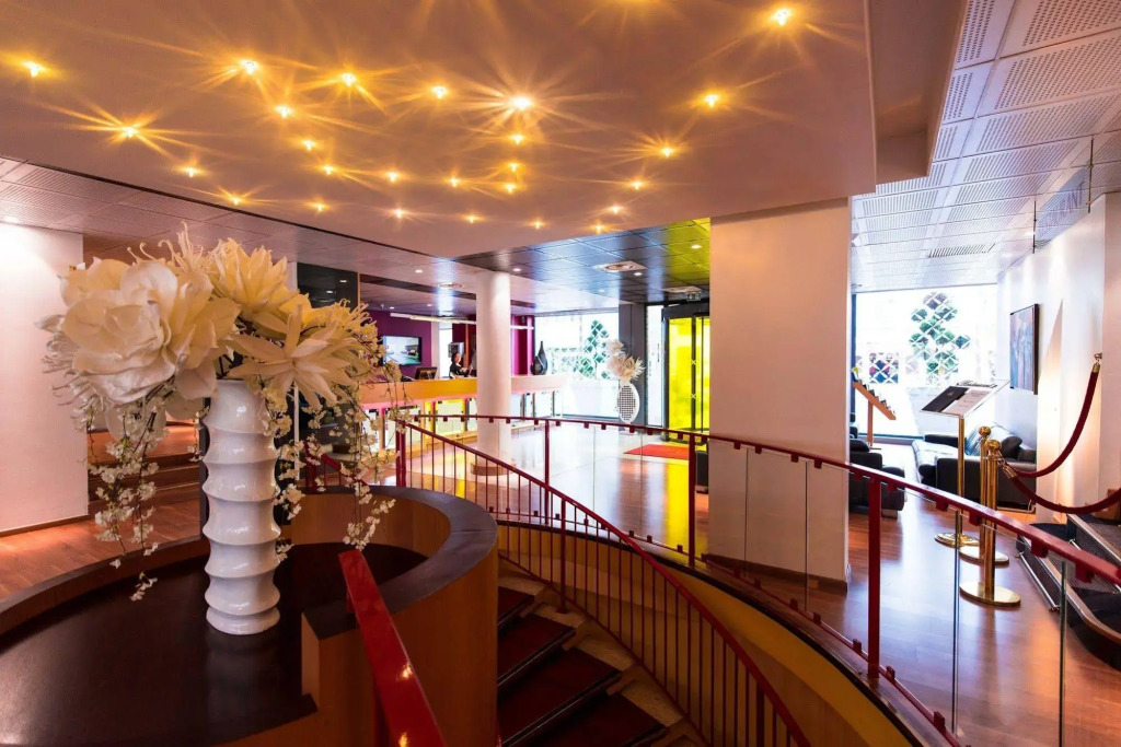 Hôtel Charlemagne by Happyculture