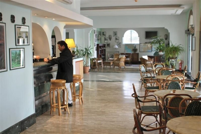 Tennis Hotel