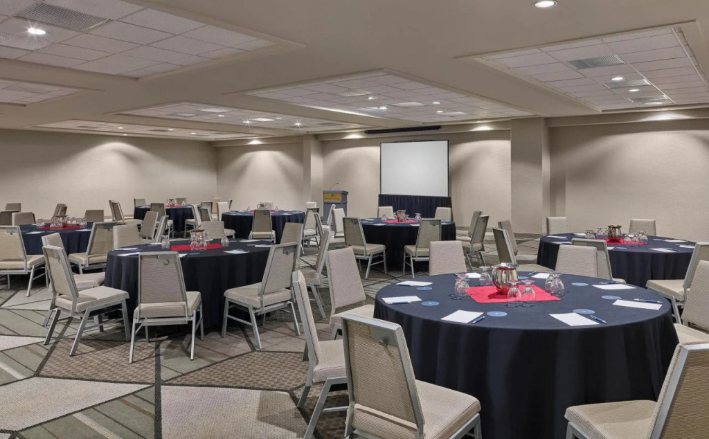 Sheraton Tucson Hotel & Suites