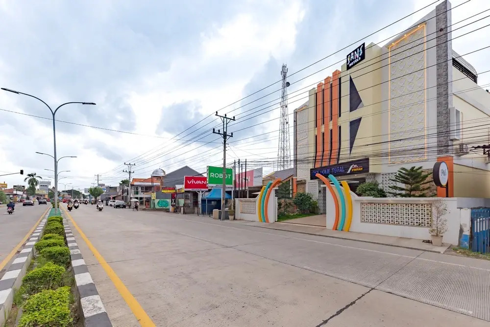 Sans Hotel Sky Home Syariah Tegal