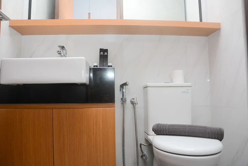 Cozy And Best Studio At Ciputra World 2 Apartment