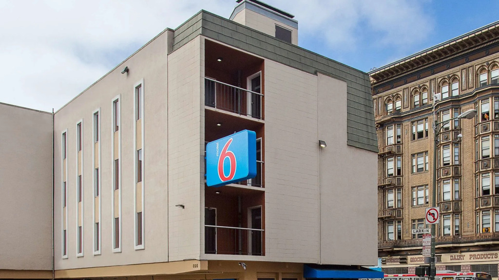 Cathedral Hill Hotel
