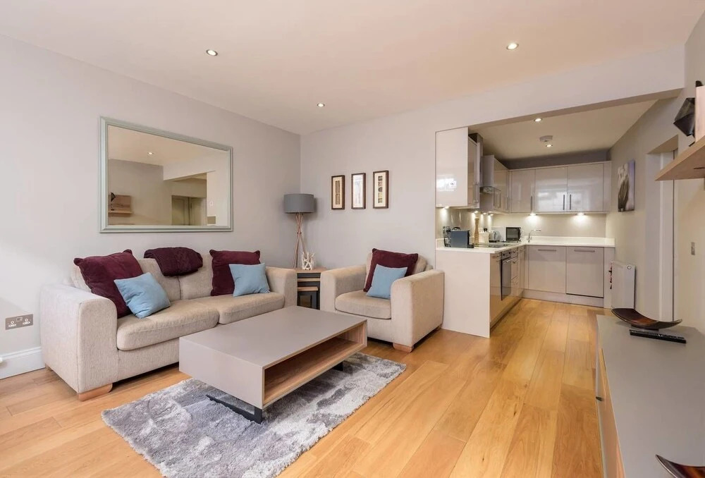 JOIVY Super Central Luxury Edinburgh Apartment