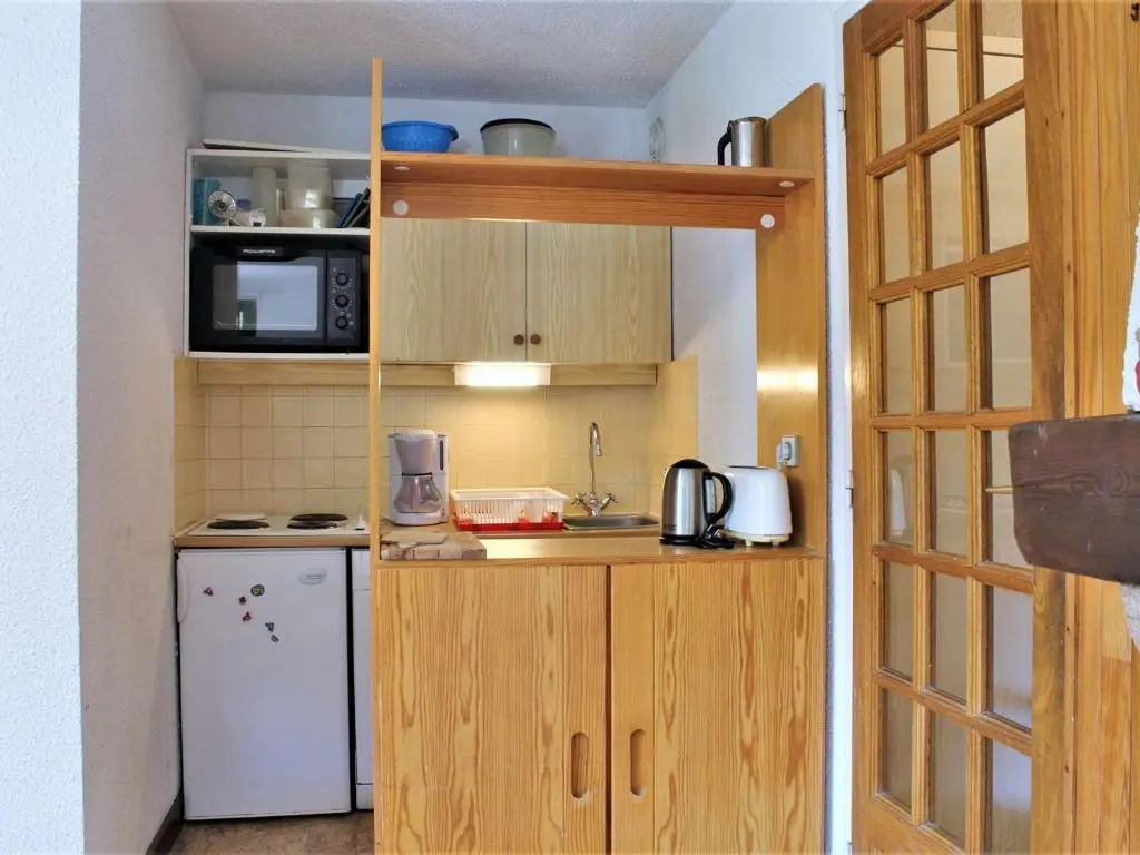 Appartement 3 Pièces 6 couchages avec piscine, animaux admis à Risoul 1850 - FR-1-330-209