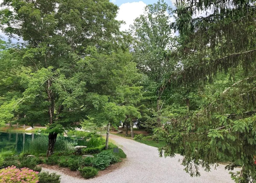 Chatfield Hollow Inn