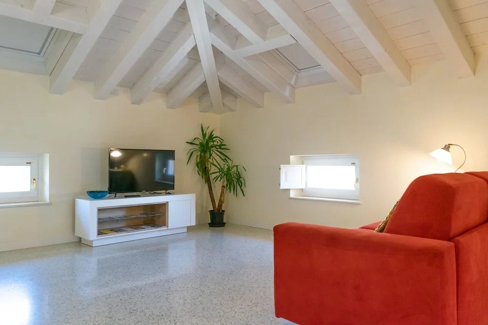 Juliet House