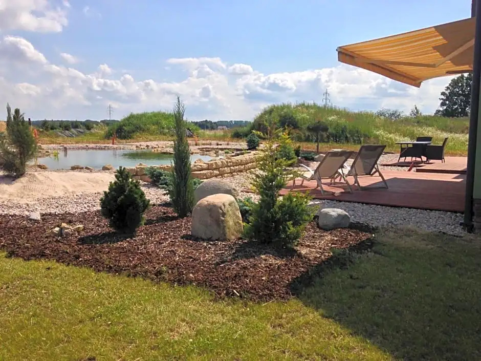 Lake View Apartments at Golf Resort Kunětická Hora, Dříteč