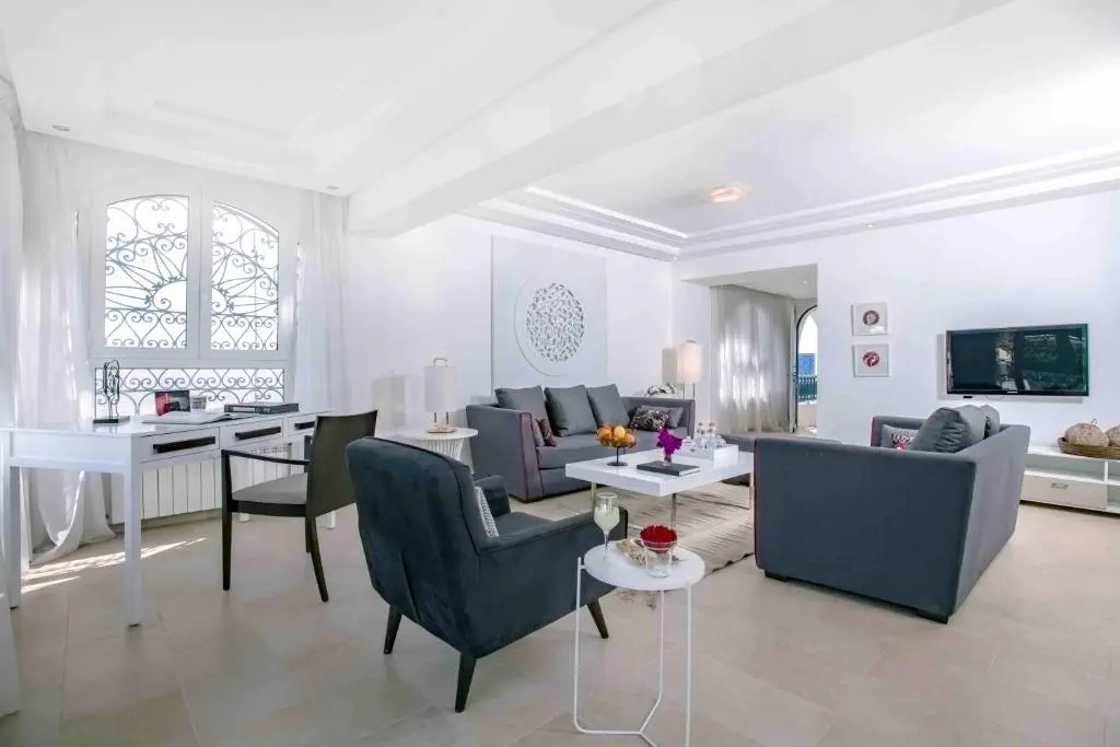 Flowers Apartment